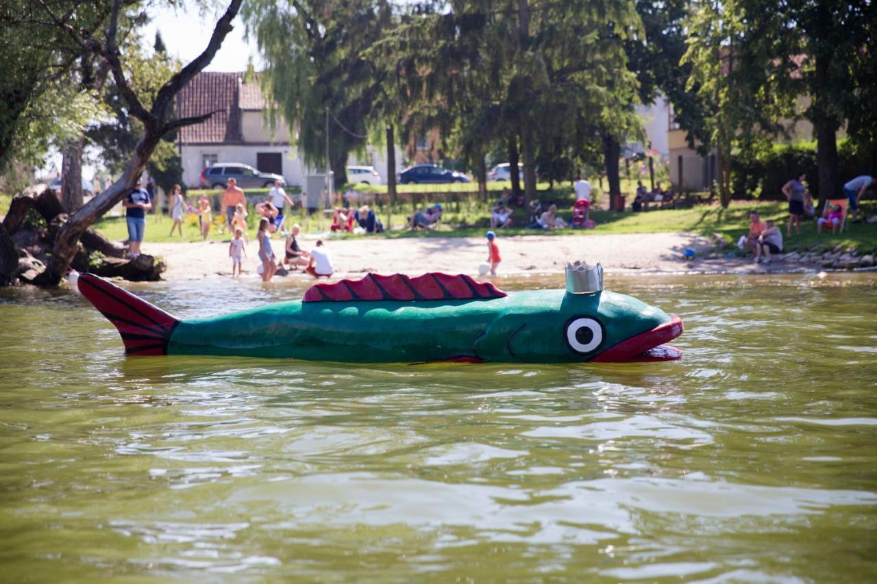Ach Mazury Panzió Mikołajki Kültér fotó